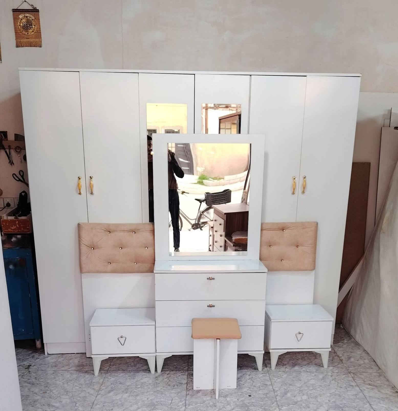 غرفه النوم تركي 6قطع نظيف بسعر مناسب عنوان كركوك قصاب خانه قرب دفاع المدني *********** معرض الأخوين
