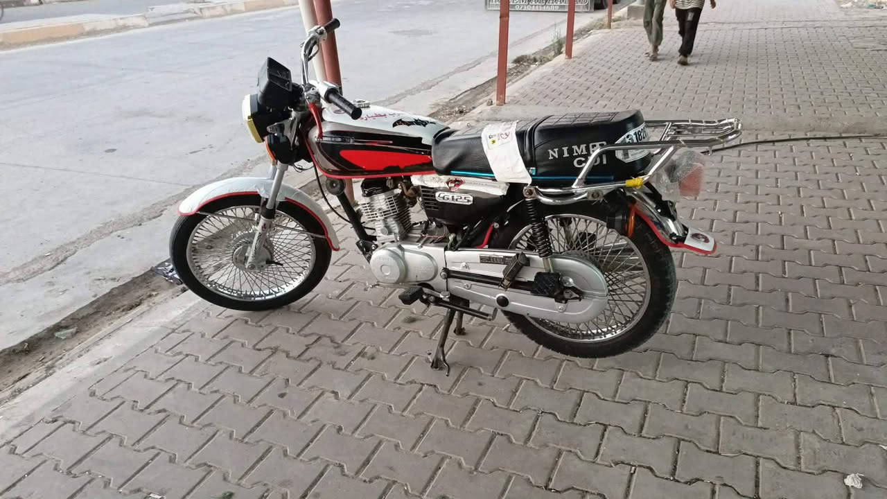 السعر.     400.  ***********
