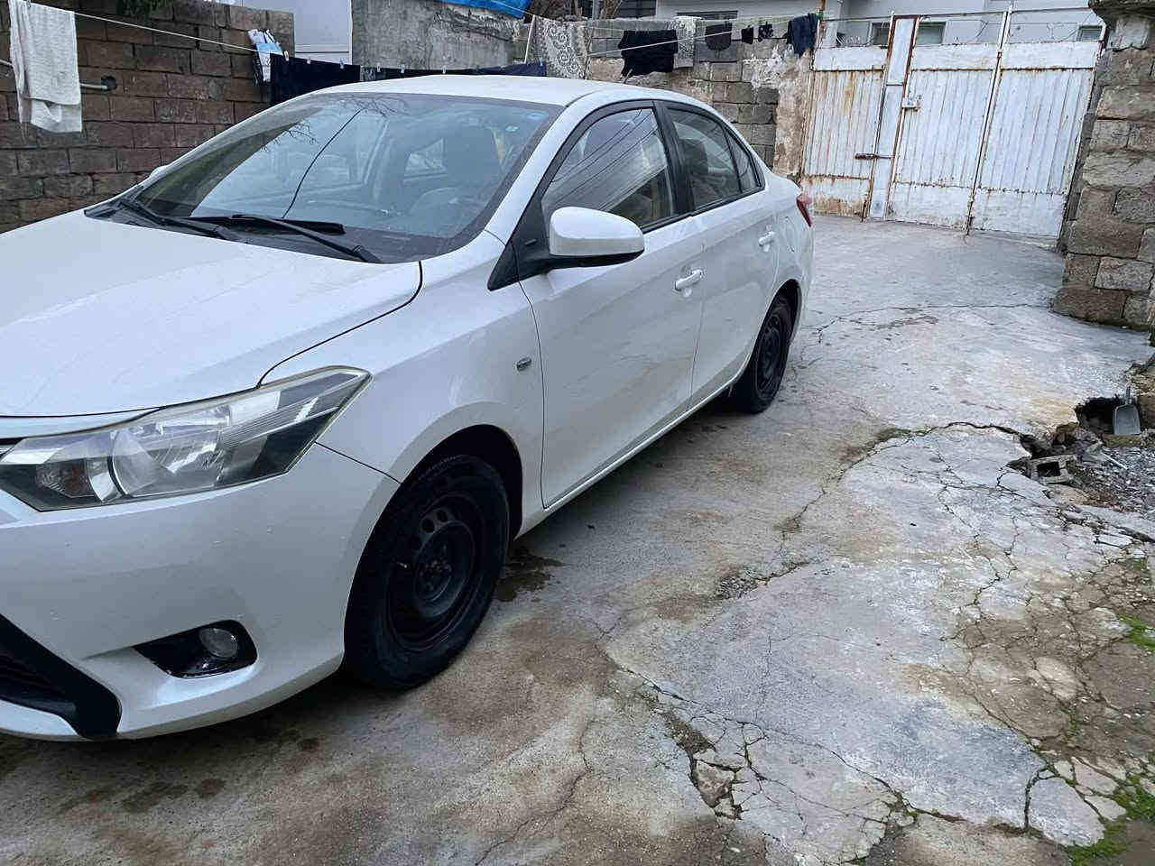 تويتا يارس ٢٠١٦  مه كينه بچوك  ٣ پارچه ى بؤياخه  ١٢٩ هەزار ڕۆشتوە  ڕەقەم و سەنەوی تازەیە  دینارئ مەسرەفی تیانییە  ماڵی دۆستە
***********
سیعری / 89$
