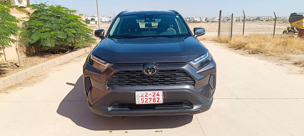 تویوتا راف فۆر مۆدێل 2023 مواسەفات XLE AWD سێ پارچە پشتی بۆیاغە شاسی پشتی  لای سایەق  لەحیمە پێشی کەپسە دەعمی نییە ئێرباک نەتەقیە رەفزی مرورە جارێ ڕەقەم ناکرێ سعری سەدوو شەست و هەشت وەرەقە کەمێ مجال ***********/*********** 168وەرەقە
