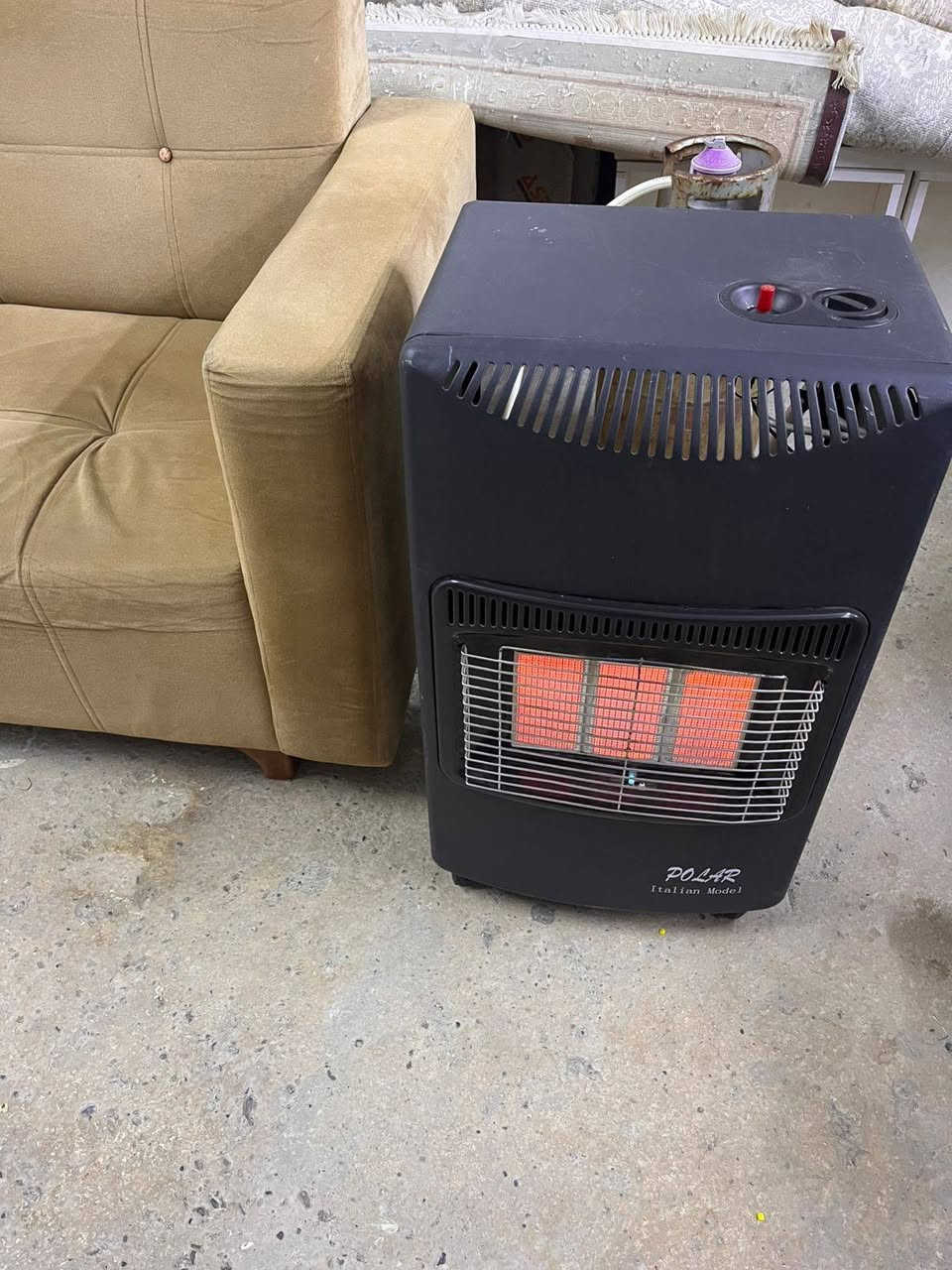 معرض سنان العاني) لبيع  اثاث منزلي  مستخدم وجديد
وتبديل 
(***********يوجد توصيل 
)(***********)/اومرسلتنا على الواتساب العنوان سليمانيه /كاني كورده قرب من ماركيت  شوگ
