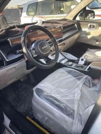 كيا سورنتو موديل ٢٤ ويل كب عشرين داتا شو رقم بغداد وباسمي ماشيه ٣٥  ال...