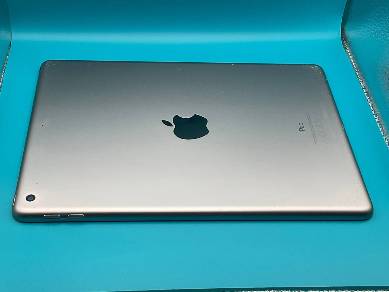 ايباد 6 32 كيكا
ذاكرة 32
ايباد 6 حجم 9.7
جسم معدني قوي وشاشة ريتينا 
يشغل كل البرامج والالعاب

بسعر 120 الف
بغداد الكرخ


**إذا كنت صاحب هذا الإعلان وتريد حذفه لأي سبب، رجاءا أرسل رسالة إلى الدعم الفني**