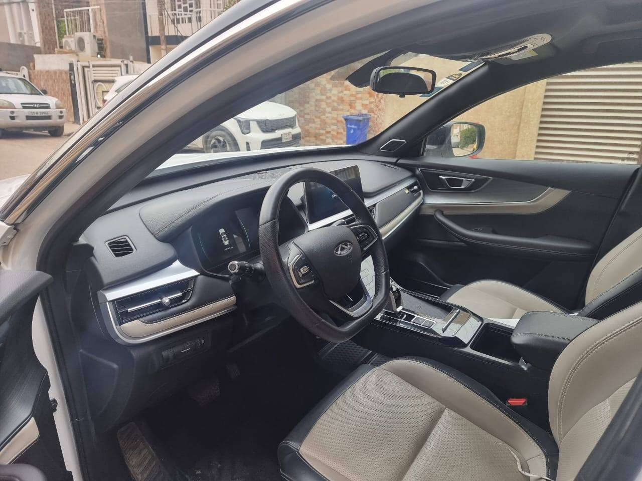 السلام عليكم... 
سيارة تيغو 7برو موديل 2023

،فول مواصفات بانوراما، اربعة كاميرات، حساس امامي وخلفي ,قطعتين تبريد 

ومواصفات اخرى

ماشية 17000

السعر 125ورقة

0780 732 6199
