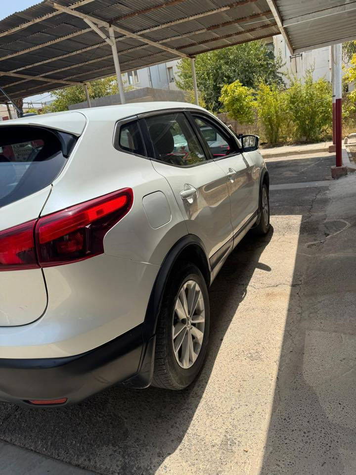 سلام عليكم سياره نيسان روج موديل 2017 كلين تشغيل عن بعد بصمه تشغيل بصمه بواب تنته سعر 165 وبيها مجال رقم ‭0770 302 5074‬
