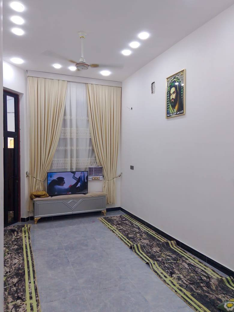 📍مشتمل للبيع في الدبية الثالثه ينباع نقد او مبادرة المصرف العقاري  📍
~~~~~~~~~~~~~~~~~~~~~~~~~~~~~~
🔹المساحة 100 متر طولاني الوجة 5 والنزال 20
🔹طابق واحد بناء حديث  
🔹موقع مميز خلف شارع 40 
🔹عرض الشارع 12 متر  بجانب الركن 
🔹السعر 65 وبي مجال 
…………………………………………………………
⚜️للاستفسار الاتصال على الارقام التالية :
📲***********📲 علي شاكر الاماره
📲***********📲
