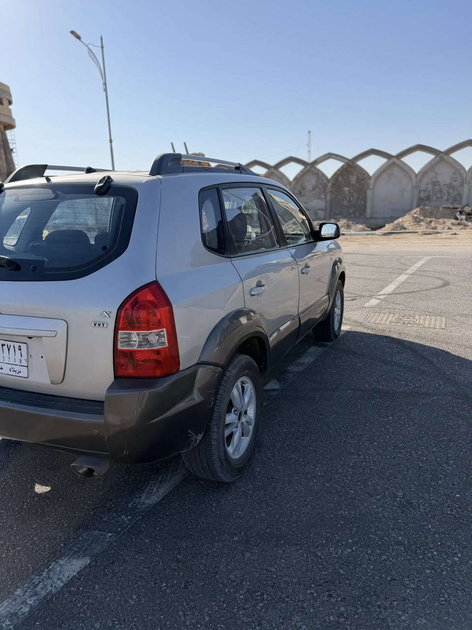 سلام عليكم
توسان مقدس ٢٠٠٩ لون رصاصي رقم كربلاء سنويه لل ٢٠٢٨ مواصفات عاديه محرك ٢٠٠٠ دوش سياره جاهزه مناقصهه ايشي كير ومحرك مكفولات ماشيه ١٦٠،٠٠٠  الف حقيقي بيهه باب عكس السايق صبغ وحافة الجاملغ الخلفي فوك وماخذه من الجنطه على كد ٤ اصابع والبلاستك مجدديهن صبغ للجماليه بدون حادث مكانهه كربلاء 
سعرهه ١١٥ وبيهه مجال بسيط 
***********
