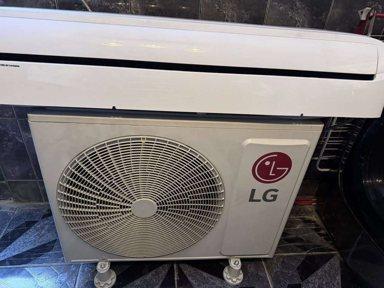 السلام عليكم سبالت عدد.   2متاح/LG 2طن. مستعمل شهرين كلش جدد غازهن مقفول. مكاني بغداد البياع مقابيل القادسية للاستفسار ‭0772 180 7234‬ممتواجد خاص.  سبالت كلش جدد عددهن   2 نفس الماركة
