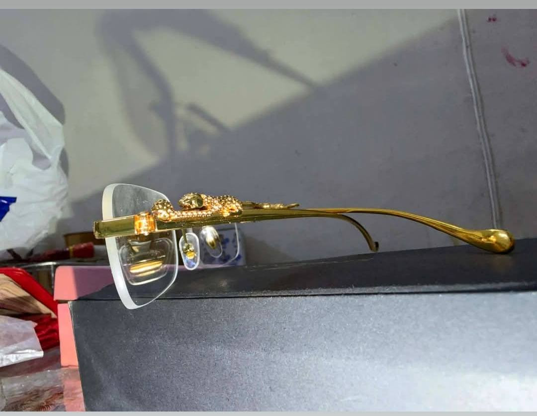 نضاره بهذا الشكل كتبولنه سعر


**إذا كنت صاحب هذا الإعلان وتريد حذفه لأي سبب، رجاءا أرسل رسالة إلى الدعم الفني**