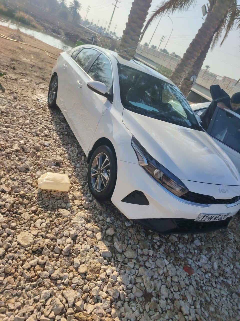 سيارتو ٢٤ فول بغداد باسمي للبيع
ماشيه ١١٠ الف 

لايت زنون

شاشة كامرة

دوشمة جلد 

دواخل لونين

تبريد قطعتين

مكفوله من الصبغ والفتح والتبديل 

بارد بسيط فقط 

العنوان الحمزة الشرقي
السعر خاص تواصل ***********
