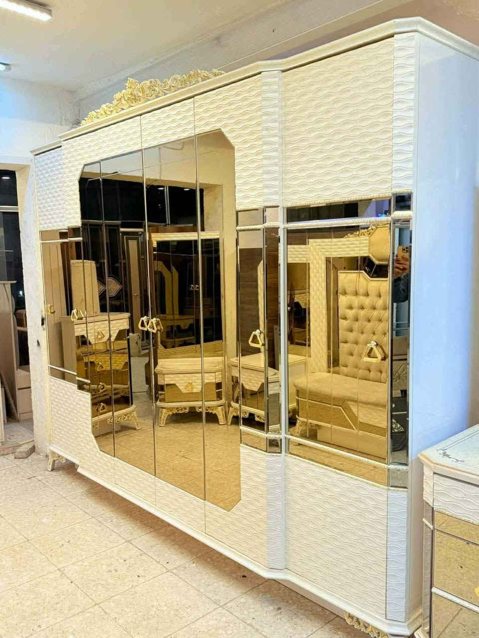 ✨ غرفة تركيه🇹🇷  اصليه ماركه 9 قطع
نظام  أبواب دزاين مختلف 

سرير مخزن عملي

جام برونزي اناره شغاله 💥

 ضهر بلوك

 قماش وتر بروف أصلي

✨ نظافة 90/💯

السعر  / مليون و550

شد ونقل مجاني داخل بغداد

 توصيل للمحافظات بأسعار رمزية حجز على وتساب*********** تابعو صفحه 💥
