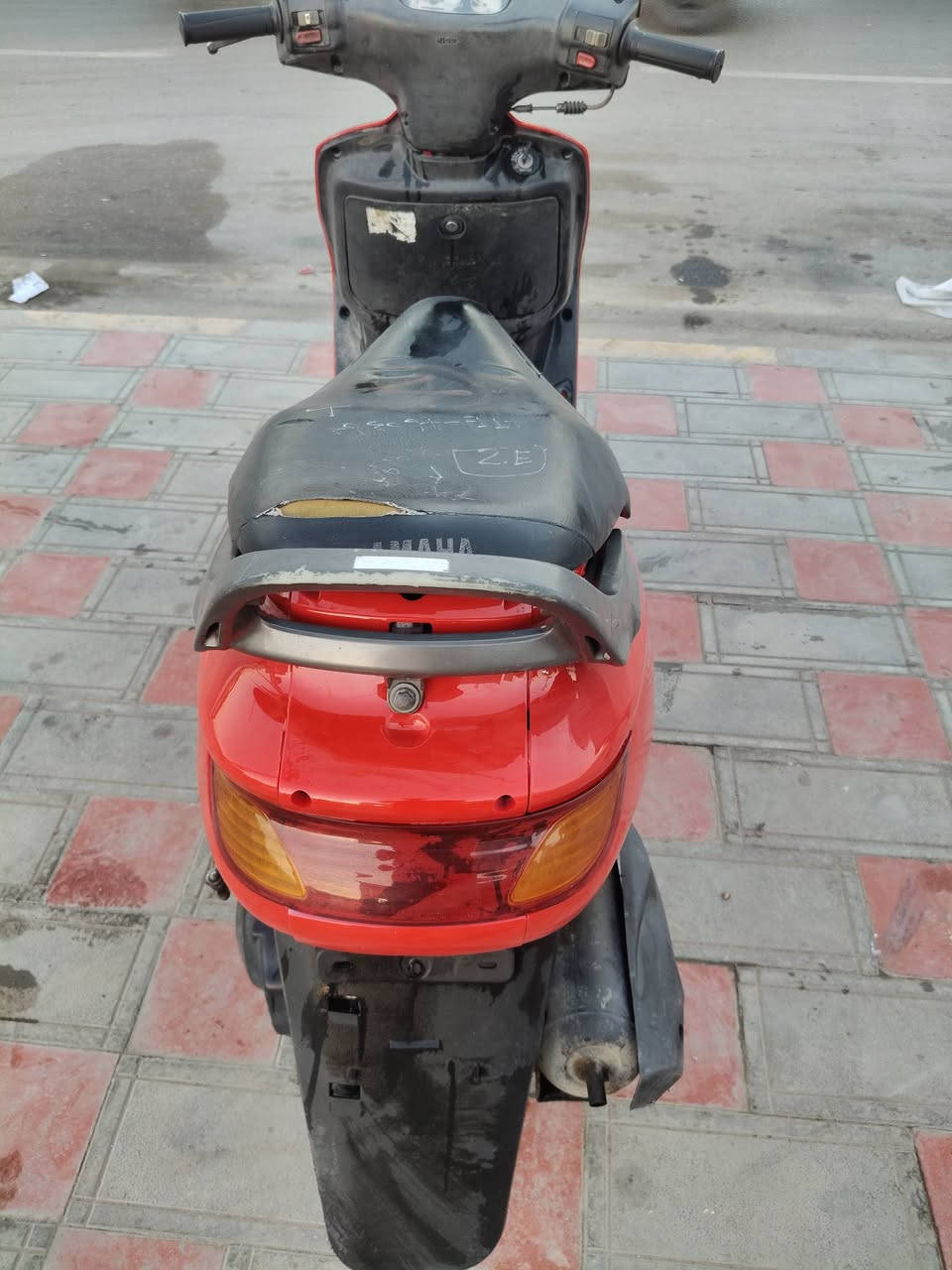 دراجه فراشه حاويه مامفتوحه مكينه ناعمه سلف هندر كلشي شغال كهربائيات كله شغال مكاني نجف شارع المدينه 
السعر525
***********
