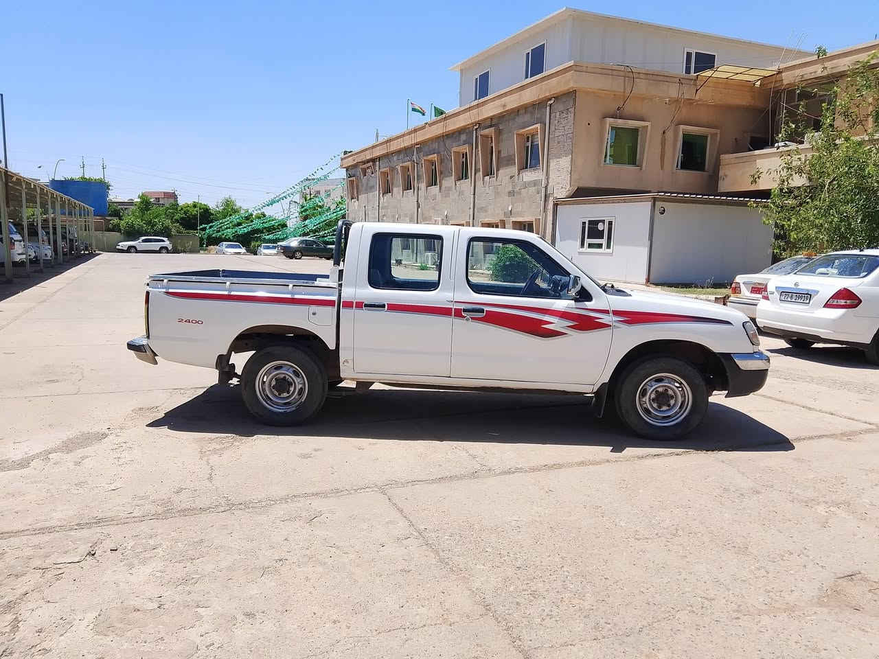 نيسان موديل 2004به شه رتى بئ عيبى بس ته بريت نيه و كامل بؤياخه له سه رساغى ***********

