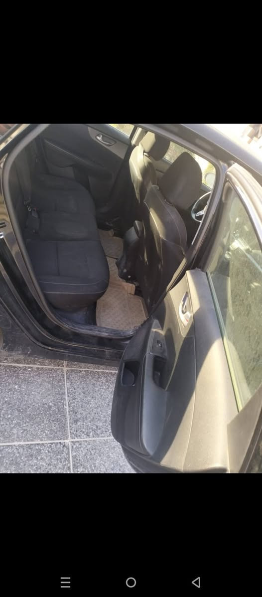 فورتي ٢٠١٩ وارد امريكي
مواصفات السياره 

محرك ٢٠٠٠ دوش

شاشة اعطال

ماشيه 100 الف ميل

كامره خلفيه 

شاشه ابل كاربلاي و اندرويد

 كير عادي

محدد سرعه كروز 

محدد مسار 

حساس امامي

السياره بيها الدعاميه الوره  بس

***********
