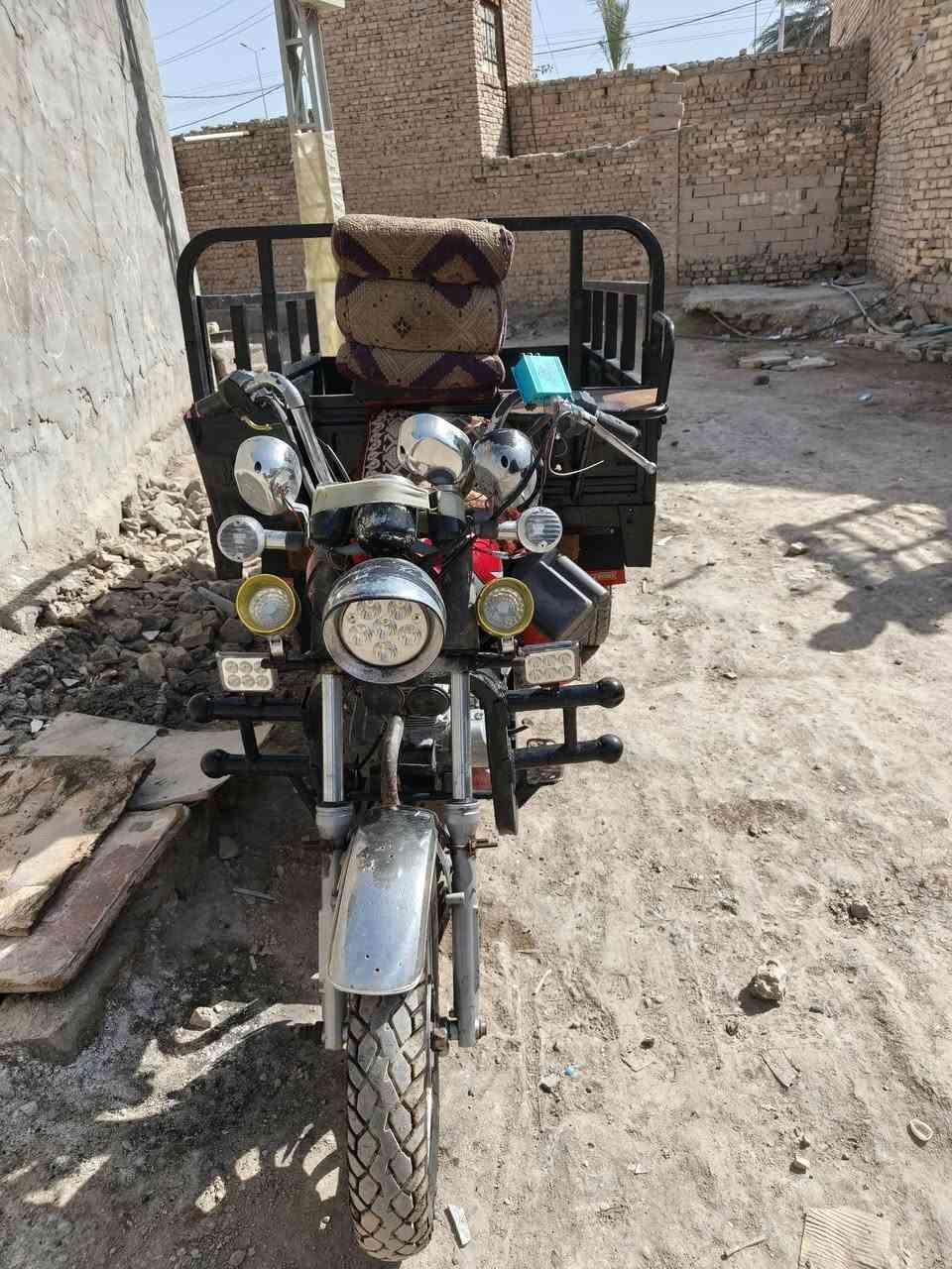 السلام عليكم ستوته لبيع كامله كهربايات شغاله شاصي مكفول ركبه مكفوله موديل 19مكاني دوانيه شافعيه سعر خاص عله لفيس ماموجود ستوته كلك كلك ***********
