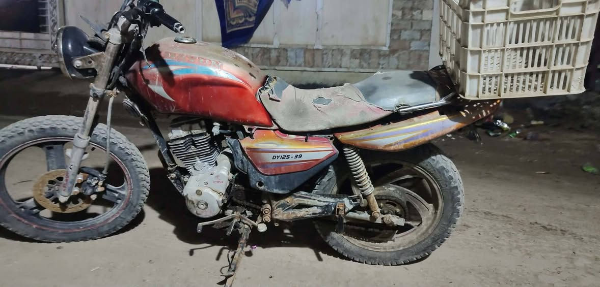 السلام عليكم دراجه جوندا عظم للبيع الدراجه خير من الله نظيفه السعر 200 وبيها مجال مكاني جبله ***********
