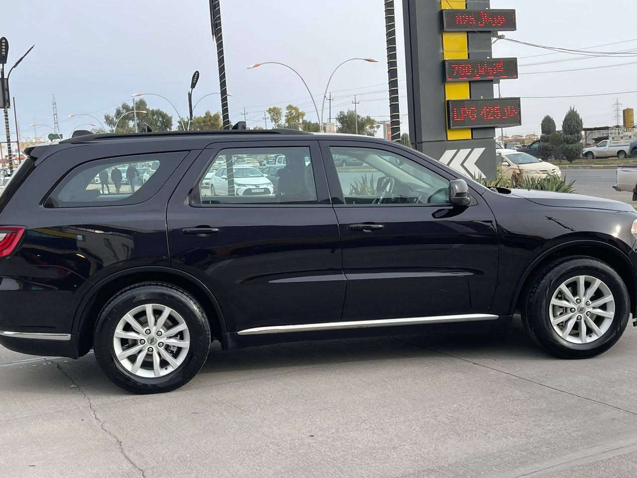 سلام عليكم
للبيع نقد فقط موديل ٢٠٢٠ 
مكانهه أربيل
 سنويه بأسمي 
بيهه مكانات صبغ 
سونار وصور حادث بلمنشور 
محرك ٣٦٠٠ 
منضومه غاز 
مابيهه اي نقص 
سعر ١٩٨
***********
