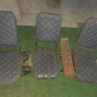 كشنات قلابيات العدد 3 سعر 300 وبيهن مجال استفسار 07815884946