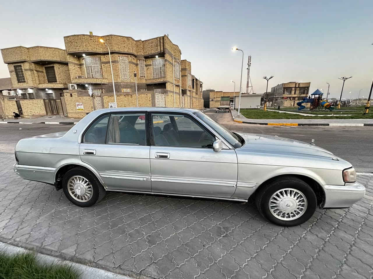 ارنب يسرى بلاد 94
.مكفوله من الكص ونقل الجثه 
رقم انكليزي الجديد تحويل ثاني يوم 

.بيها تاخير بنمرة الكير وخياس بسيط بلشاصي فقط / السياره حلوه مال بيت ونضيفه 

العنوان : بصرة الزبير 
لاستفسار وتساب / ***********
