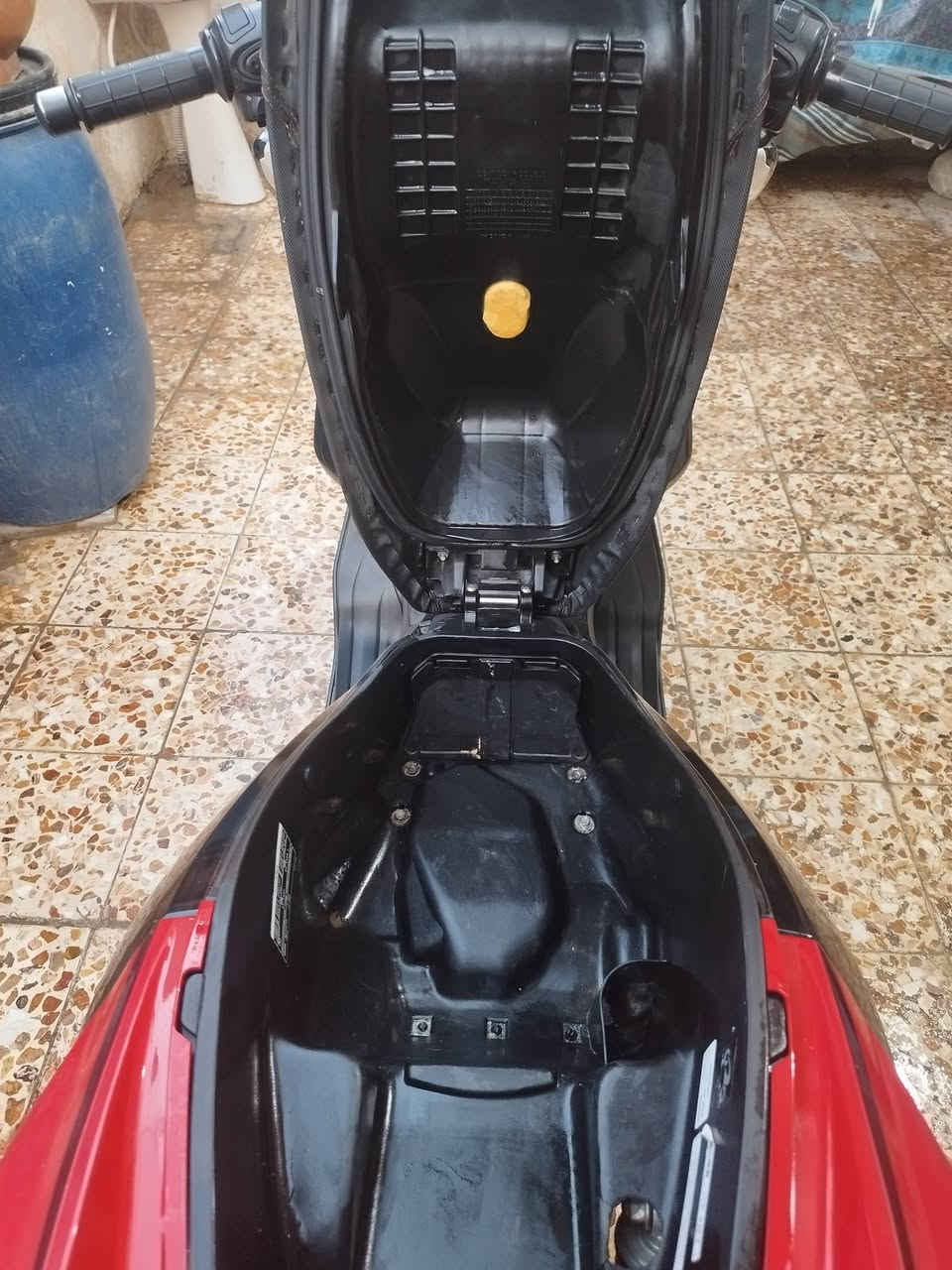 السلام عليكم ✋
دراجه بي سي اكس 150 الجيل الثاني مكفولة ونضيفه ما ماشيه هواي من طلعت من الوكيل وإلى هذا اللحضه استخدام بانزين محسن فقط ودهن درجه أولى مكاني محافظة ميسان أي استفسار اتصال على الرقم ***********
