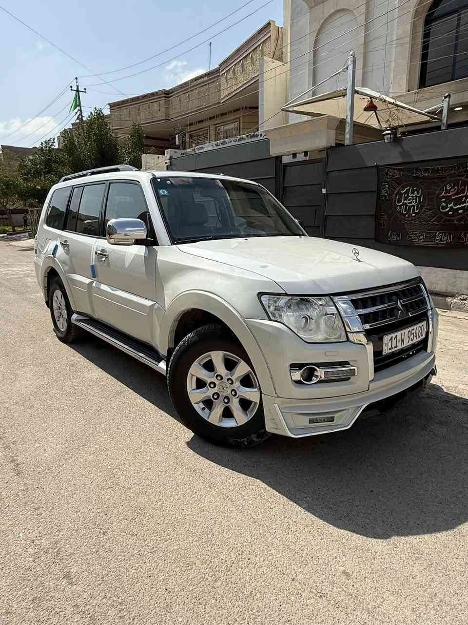 باجيرو ٢٠١٥خليجي  حبتور Gls
بيه صبغ  خشم جاملغ  امامي. فقط باقي كفاله

سياره مواصفات فول الفول لمتدد ١/١ 

١. فتحه سلايت 

٢. دمامات خلفي او امامي 

٣. كشنات جلد كهرباء 

٤. ويل كبير 

٥. مري شفط +مرايه نيكل + اشاير بلمري 

٦. يده نيكل 

٧. مكينه٣٥٠٠المرغوب 

٨. صاج ملكي 

٩. ثلاجه داخليه 

١٠. داخل بيجي 

١١. ٧ راكب + ٣ قطع تبريد 

١٢. تحكمات ٣ جهات 

١٣. فورويل درايف

١٤. حساسات خلفيه 

١٥. زراك لايت 

١٦. حساس امامي 

١٧. اشاير ترحيب 

١٨. بلوجكتر خلفي 

١٩. نضام مانع الانحدار 

٢٠. كامرات حساسات سيارة جديدة 

٢١. رقم بغداد  دولي مشروع وطني 

منظومة غاز

((السيارة بااسمي))

رقم هاتف ***********
