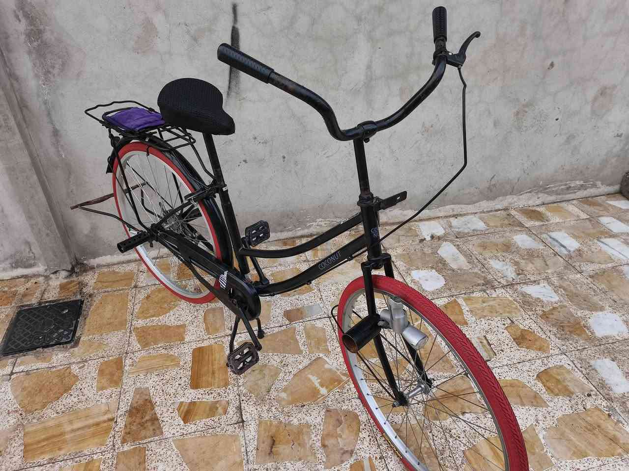 اسلام عليكم
بيسكل حجم 26كاملا غرضه بي ملعب خفيف بل بيدار يردله صجم 
بيسكل كدمكم كلشي مابي سعر90بي مجال مكاني موصل جان الايسر شراي تعال خاص💗


**إذا كنت صاحب هذا الإعلان وتريد حذفه لأي سبب، رجاءا أرسل رسالة إلى الدعم الفني**