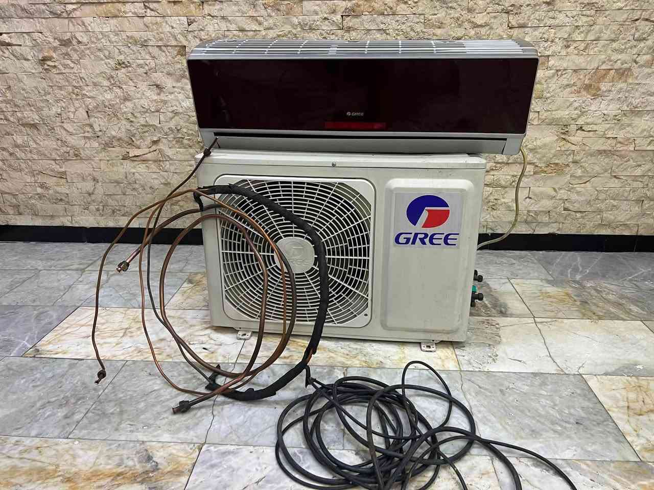 السلام عليكم عندي سبلت كري طن موديل 2018 البيع سعر 225  بغداد رقم موبايل ***********
