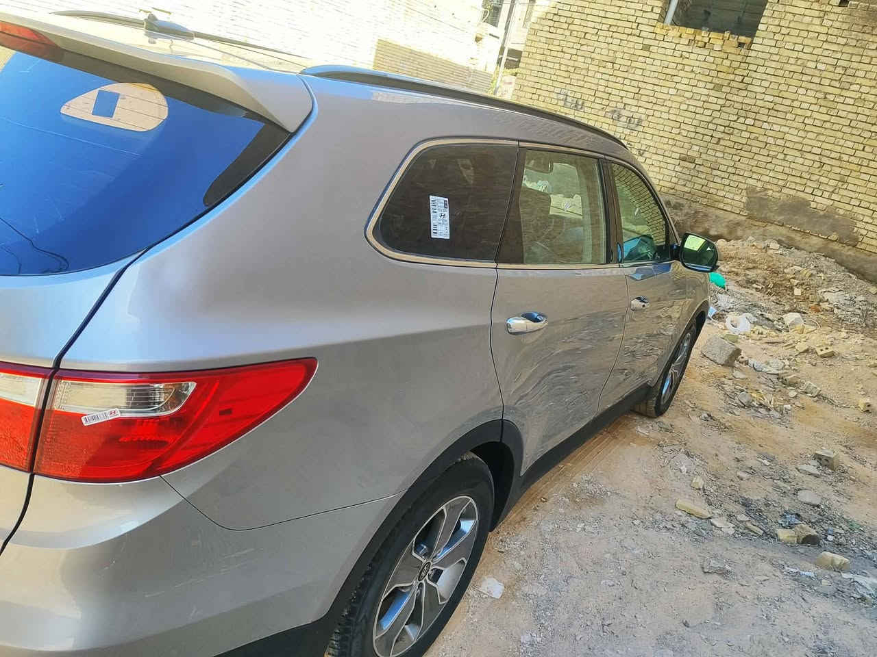 سنتافي 2016 امريكي فول مواصفات 
حادثها جاملغ وبنيد تقريب نص بنص الضربه
بيها عته بالكير ما معروف السبب محرك شرط بيه كازكيت شغل شركه وشرط الضمان سته 6 سلندر
السعر 160 وبيه مجال رقم بغداد نكليزي بأسمي
مكاني كربلاء 
الرقم 
***********
