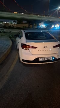 للبيع النتره 2020  السياره فول خليجي مكفوله من ضربه بيه بس مكانات بارد...