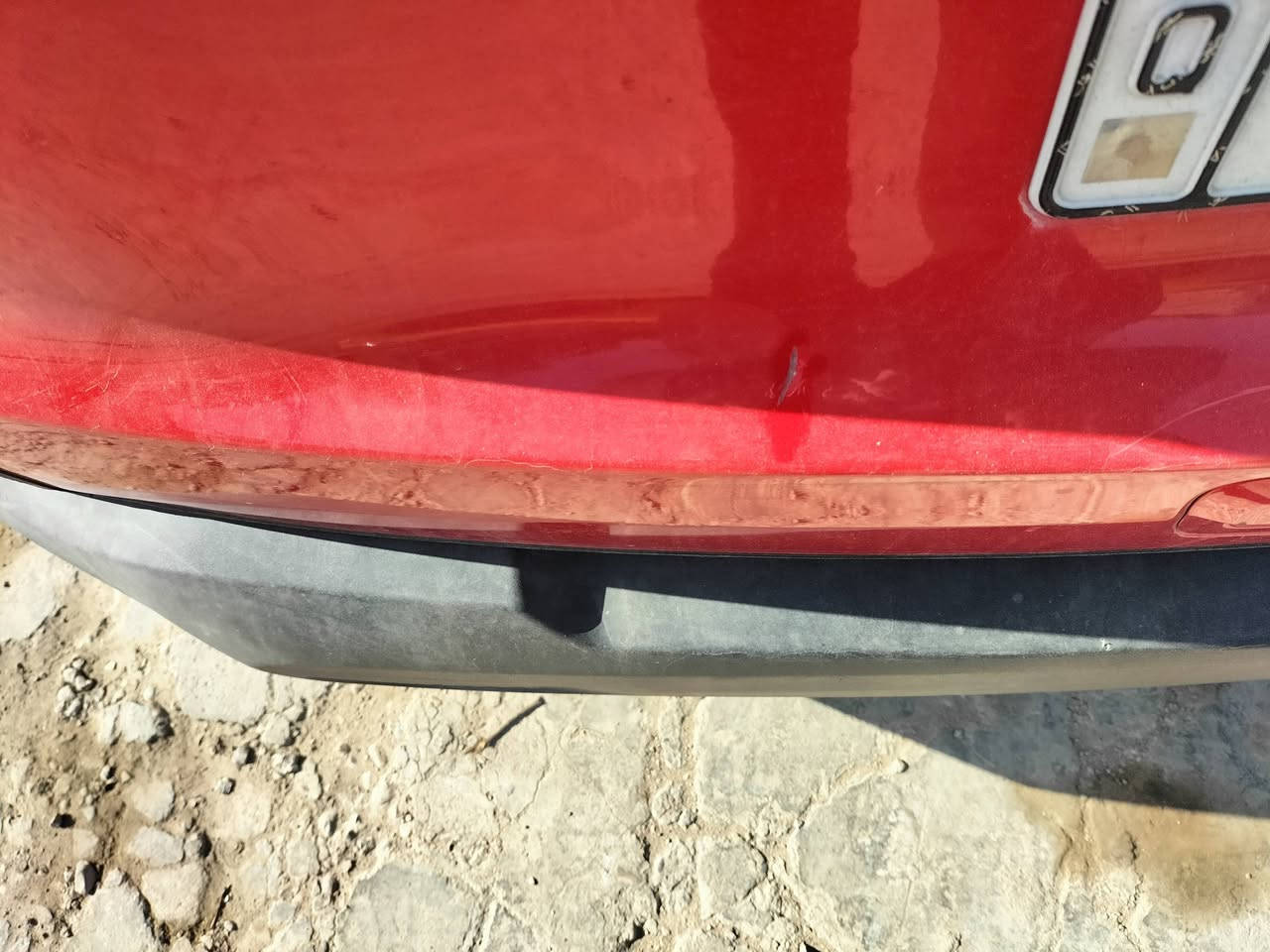 للبيع  جيب رنيكيد موديل 20 محرك 2400 ماشيه 31   اخت جديده استخدام شخصي منذ اربع سنوات  رقم باسمي بغداد ..حادثها جانبي مرفق   شرط تحويل.  مكانها  بغداد زيونه 
  ....نقصها جامه اماميه واكعة عليها طلقه... للجادين الاتصال 
*********** واتساب  وسعر مانختلف عليه  ان شاء الله
