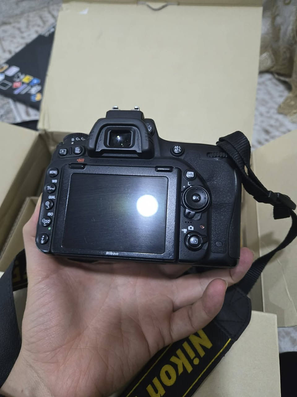 العملاقه d750 فول فريم اخت الجديده 
عدسه 85m فتحه 1.8 نوع G


**إذا كنت صاحب هذا الإعلان وتريد حذفه لأي سبب، رجاءا أرسل رسالة إلى الدعم الفني**