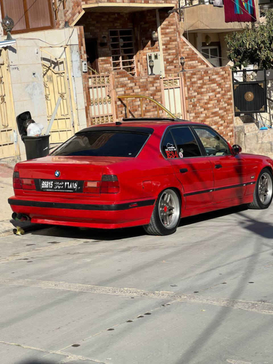 سلام عليكم
bmw  موديل ١٩٩١ مەکینە ٢٠گێر عادی 
ئارمی هەولێر ئارموو ئەوەلیات  و غەرامەش بەشەرت
ناواخلی زۆر جوانە دراویو چرچو شتی نیە سەیارەکەش لەجوانی بەس ماشااللە ئەوی 
چالو  شەپۆلی نیە دەعمی نیە یەک جولەی بەسیتی بێشی نەبی شان و سەقف چەمەلغ بەشەرت 
ساڵەنسای سپورتی لەسەرە
هەموموو سەیارەکە یەک بست مەعجونی هەیە
تایەو ویلی m17 دونةكةي دواوةي لوكن د تازە گۆراون 
سيعري ٤٥مةجال
ئەگەر موشتریت لەخزمەتام ***********
