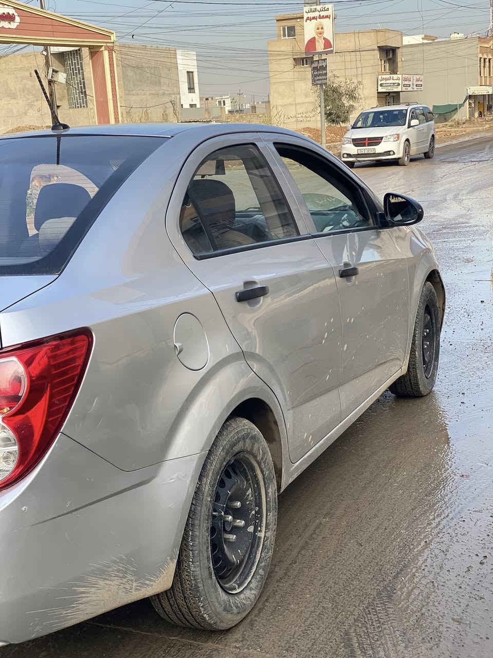 السلام عليكم
شوفرليت سونيك

٢٠١٢ 

محرك وكير شرط 

رقم اربيل 

قطره صبغ مابيها كير عادي 

رقم جديد وسنوية جديدة

شرط التحويل 

جامات كهرب طخم تايرات 

جديد

السيارة وضع شركة 
سعر 64

***********

***********
