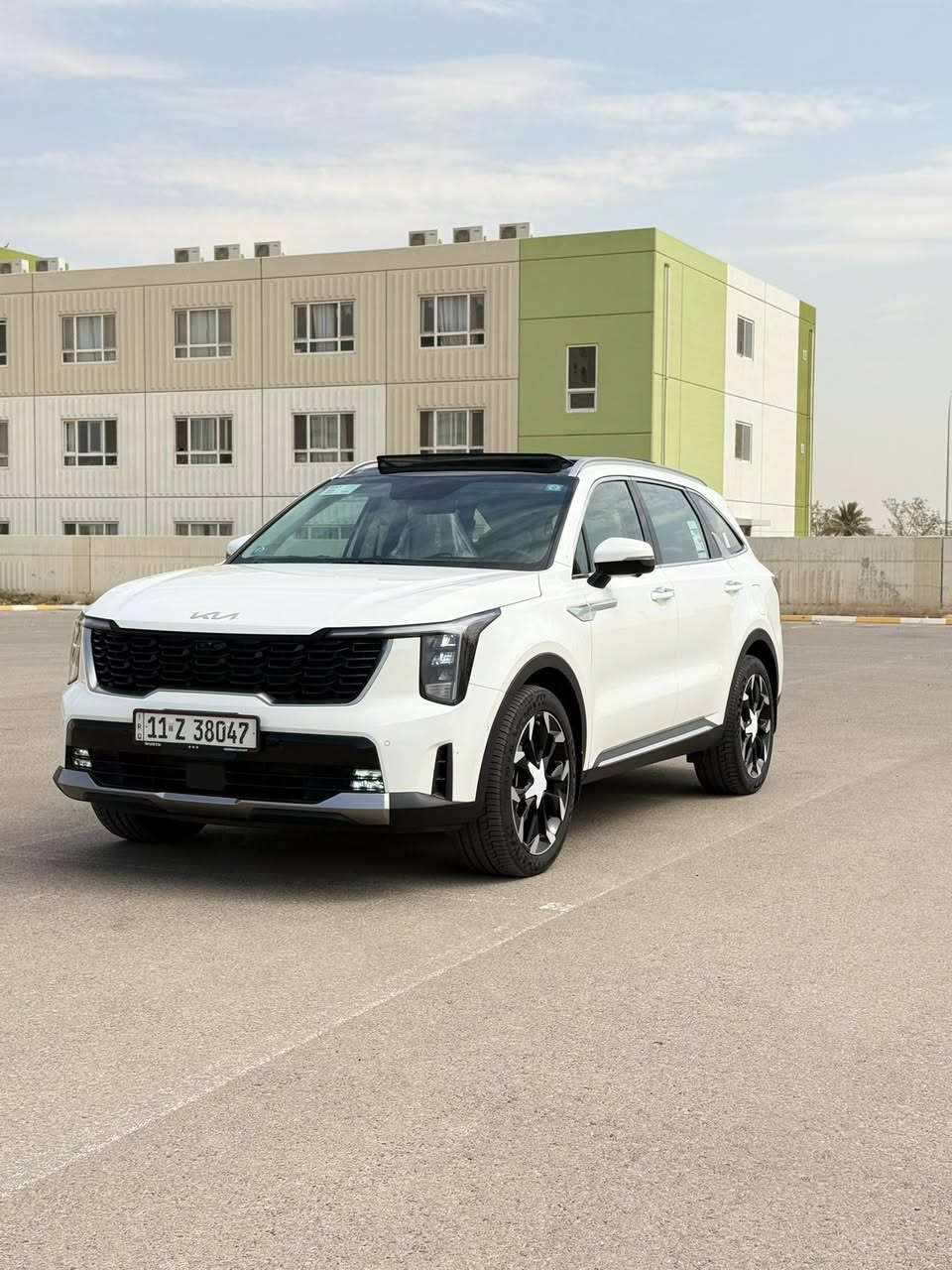 سلام عليكم ورحمة الله وبركاته ( شهر رمضان مُبارك على الجميع
للبيع كيا سورنتو مكفولة كفالة عامة السعر ( ٣٥٠ $ ) يعني ثلاث دفاتر وخمسون ورقة بيها مجال قليل
2024 فول مواصفات 4X
‼️السيارة مغلفه PPF أمريكي الأصيل حسب إداعاء شركة التغليف
رقم بغداد دولي
ماشيه 9100km قابل للزيادة 
المواصفات:
ويل حجم 20
التحكم بل جام عن بعد تشغيل عن بعد دفع رباعي
5 وضعيات قياده + 3 وضعيات طقوس
خمس 5 كامرات محيطية 
كامرات مع الاشاره
بنوراما
كير ماوس
بصمة تشغيل وبصمة ابواب
سبعه راكب
كشنات جلد
وتدفئة وتبريد بالكشنات وكشنات كهرباء
وتوصيل usb بالكشنات
مري شفط
حساسات 360 درجة 12 حساس شاشة كبيره نفكيشن
مانع تصادم
مساعد منحدرات
اوتو هولد
مانع انزلاق
تحديد مسار
نقطة عمياء
تشغيل عن بعد شاحن وايرلس
هاند بريك كهربائي
باب خلفي كهرباء
اضويه امامي زنون LED
اضويه خلفيه LED
LED كشافات
نظام GPS+خرائط
وهواي مواصفات بيها بعد 
رقمي ( *********** ) متواجد واتساب
