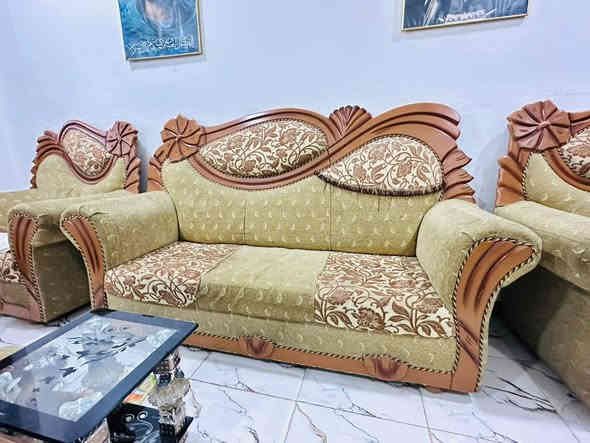 10 مقاعد مال بيت
السعر 375
***********
