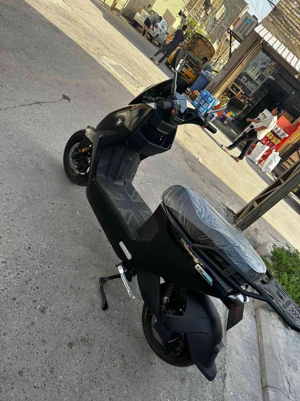 السلام عليكم دراجه شحن للبيع 
بطاريه ليثيوم 50 امبير 
السعر مليون او 200
العنوان بغداد الدوره 
***********
