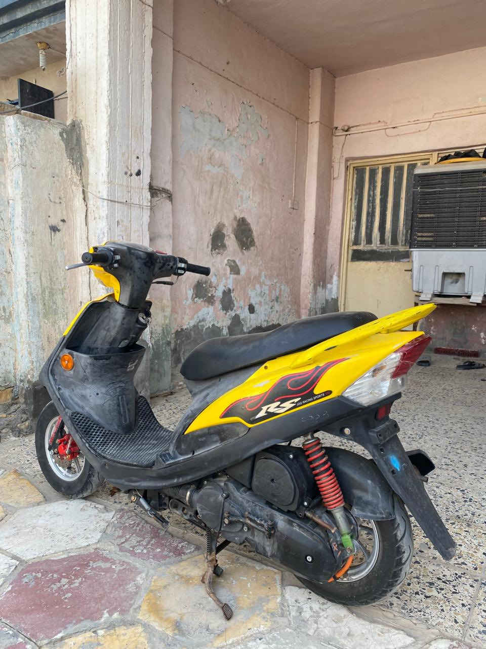 سلام عليكم ماكس عدله للبيع نكره سلف كهربائيات كلشي شغال مكينه ناعمه الجبنه طاكه جهت الماكنيت والصره الجوه ملغيه سعره 600 وبيها مجال اتصال ع رقم ***********
