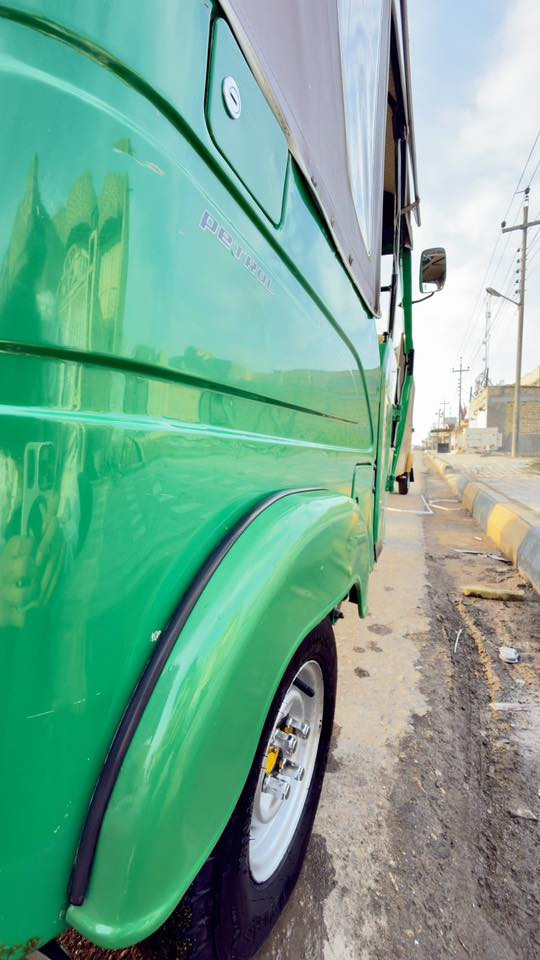 السلام عليكم تكتك لبيع 22 رقم  وسنويه
مكفوله تكتك نضيفه وما اطلع بيه  بس لمدرسه اروح واجي وتضل طابكه 
تكتك بيه غراض هواي (( 1_سيبايه 2_هورن بوش 3_مسجل شاشه 4_مضخم 5_دركه  6_اسهم اثنين اصليات 7_ فراشات )) تكتك داخله هزه 
مكاني ميسان_كحلاء
رقم الهاتف : ***********
