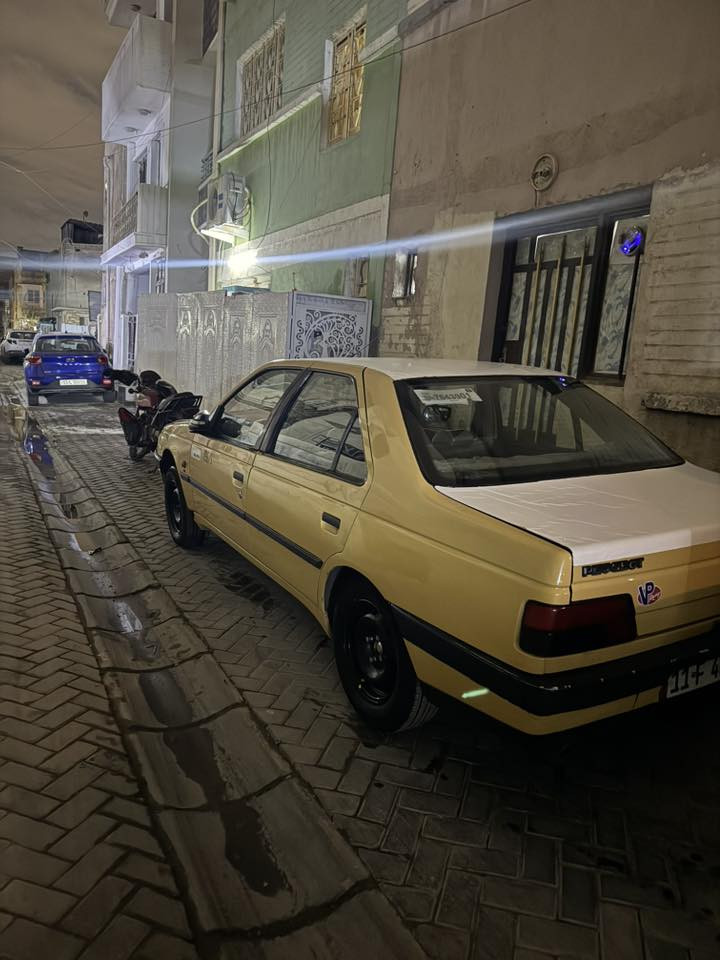 للبيع بيجو جي ال اكس 405 سياره كفاله قطرت صبغ مابيه سياره نطخت بالجاملغ وابيعها
***********
