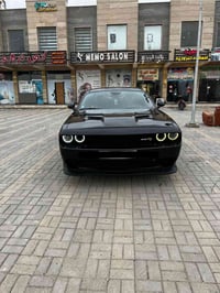 جالنجر 2018 SXT حادث بسيط جاملغ ايسر وخشم البنيد  صبغ 3 قطع  شاشة وسط ...