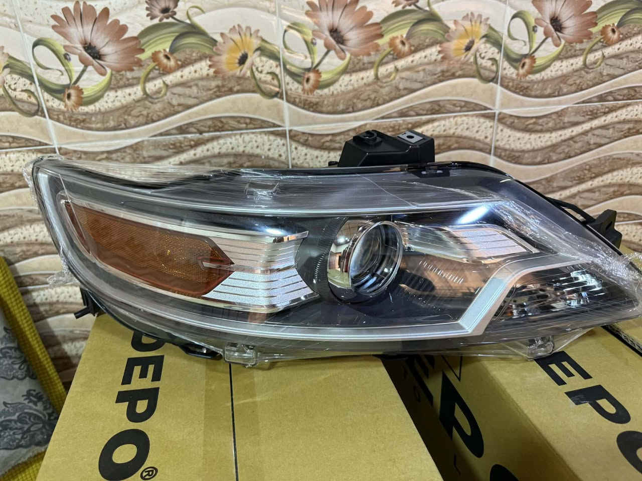 عندی زوج لایت اصلی دیبو للبیع مال توروس 11،،، انی اشتریتە 240 دولار


**إذا كنت صاحب هذا الإعلان وتريد حذفه لأي سبب، رجاءا أرسل رسالة إلى الدعم الفني**