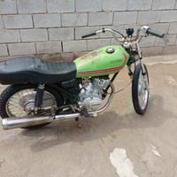 دراجه البيع  ب400وبيه مجال  رقمي 07735032179