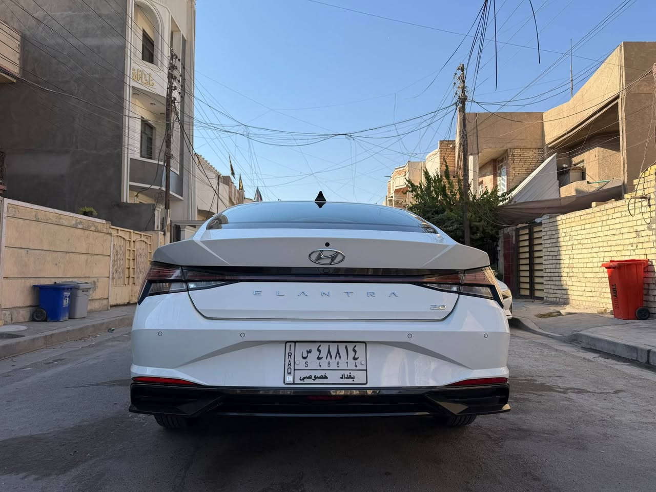 هونداي النترا موديل 2022 خليجي صناعة كوري اصلي ماشية 55000 كيلو السيارة نظيفة على ايدي زيرو ماخذها ضمان شركة الاولى 
المواصفات الفول مال خليجي
محرك 2000 
 شاشة اصلي تدعم ابل كار بلي واندرويد اوتو / كاميرا دوارة / حساس خلفي /
فتحة سقف / مري شفط كهرباء / اشاير بالمري /حساس اطارات
ويل كب حجم 15 اني شادة مكان القديم طسته انعم 
انارة منظومة ليد امامي 
تغليف ارضية جلد ودوشمة كشنات جلد سيارة جاهزة باتري جديد تاير صدر كله كامل 
مكفولة كفالة عامة عدا بارد فقط بالباب الخلفي الايمن 
السعر 165 ورقة بيها مجال بسيط مكاني بغداد السيدية تقاطع الدرويش اي استفسار رقمي *********** ابو امير
