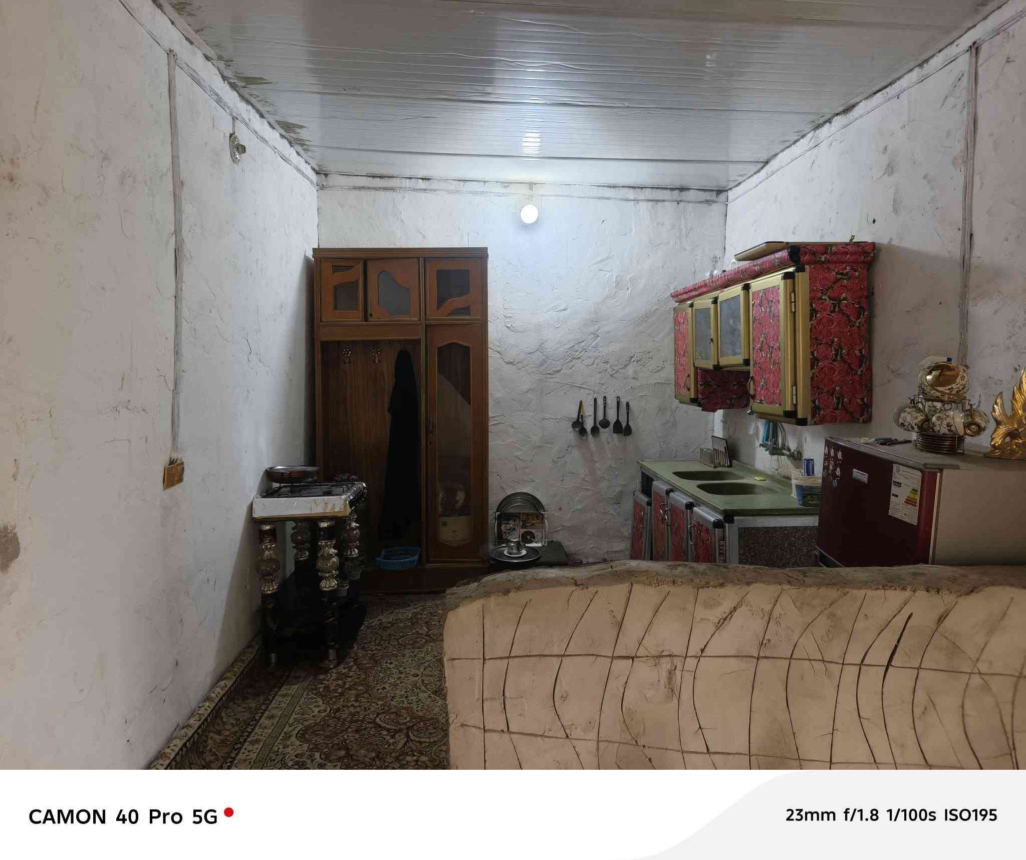 بيت البيع النجف ابصخير المناذره
البيت بي غرفه  وصاله و مطبخ و تخاريج  مساحته 110 
منطقه المراشده  رقمي *********** وتساب
