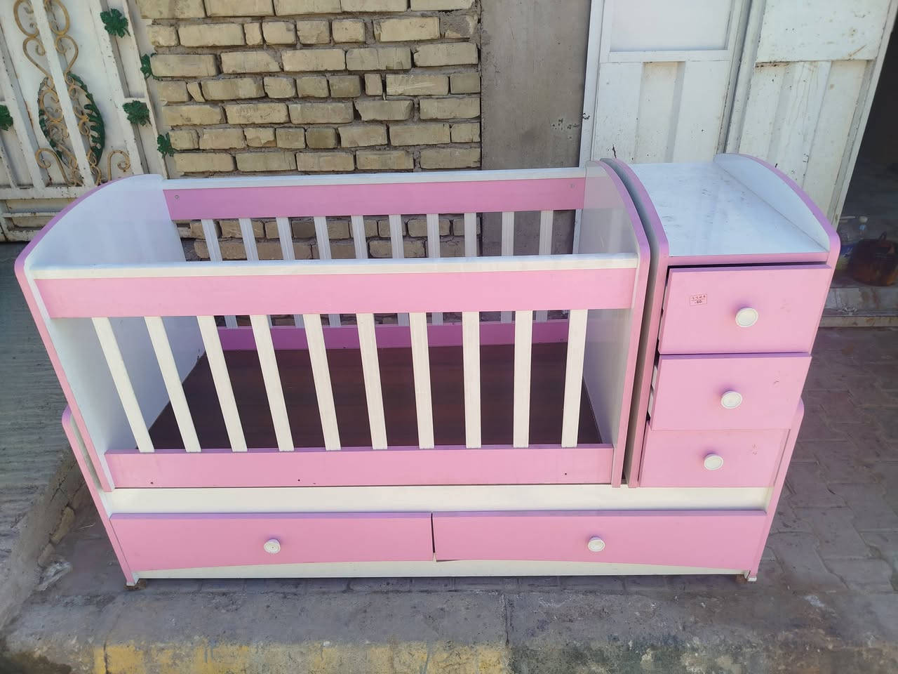 جربايه طفل نضيفه 
للبيع سعر 110
العنوان العزه القديمة 
***********
