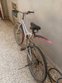 بايسكل • يحتاج دبلات • الجانب الأيسر