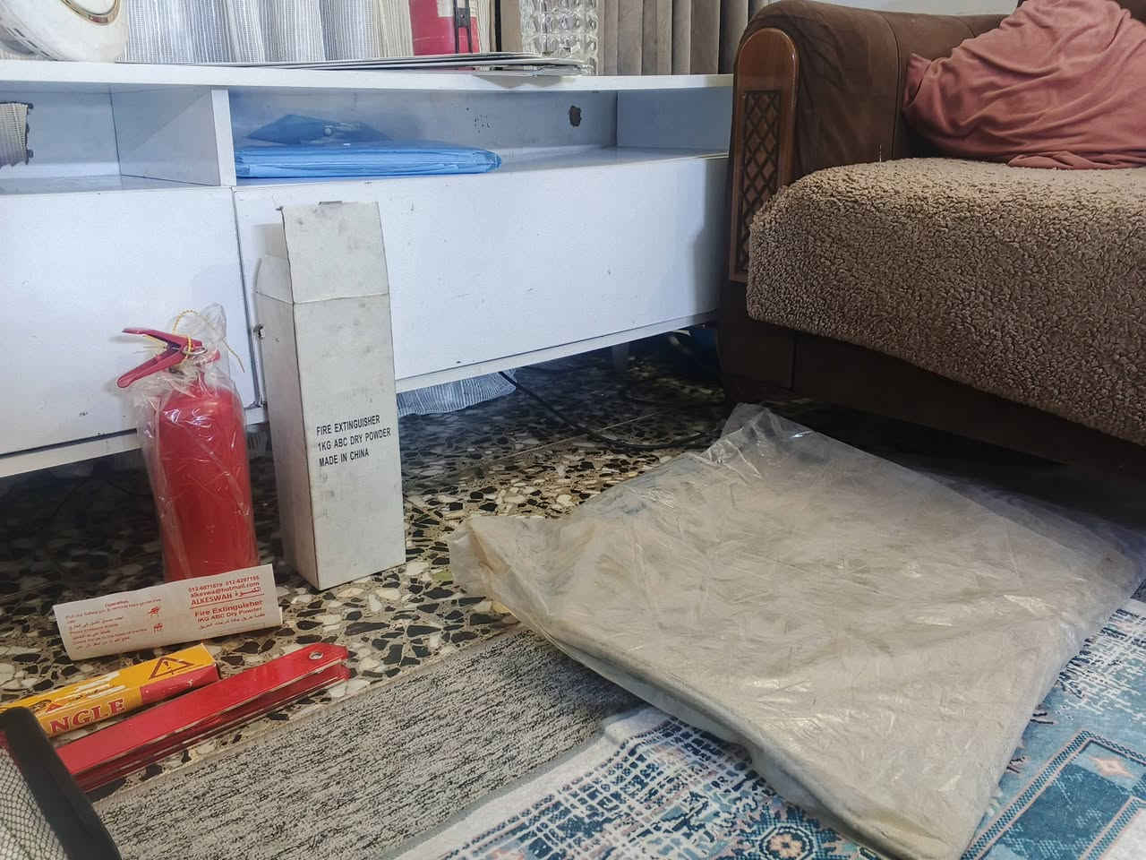 سلام عليكم عدة سلامة رينو فلونس مال شركة بالكرتون الغدير ساحة ميسلون للبيع ***********
