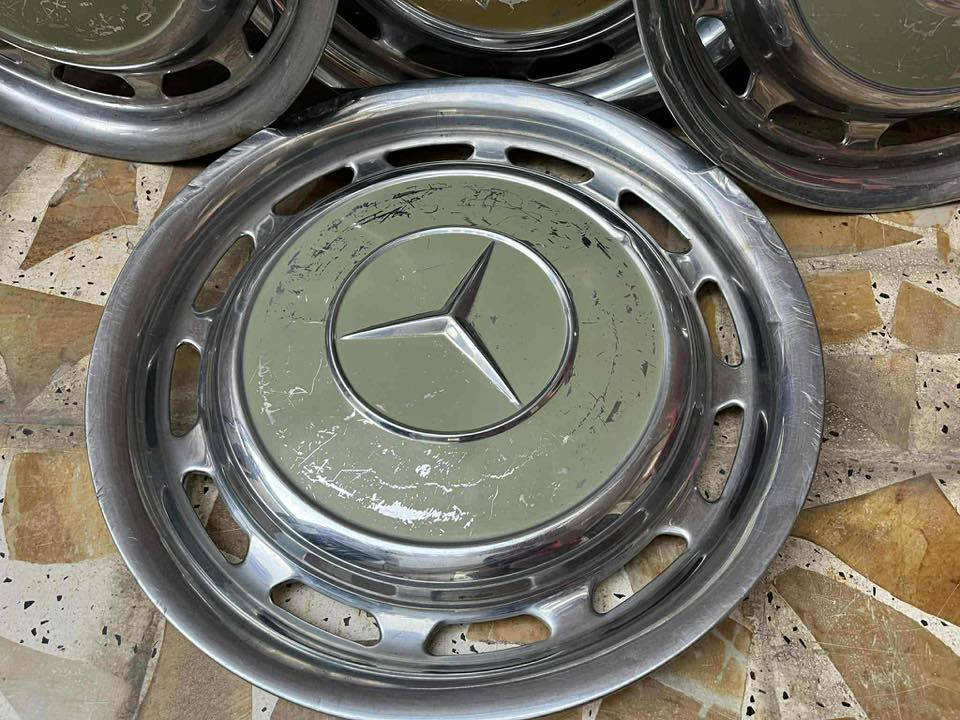 اغراض للبيع
كبات سياره + هاون 11كيلو وارتفاع 20سم
للاستفسار خاص او الاتصال ع رقم ‭0770 169 4882‬
