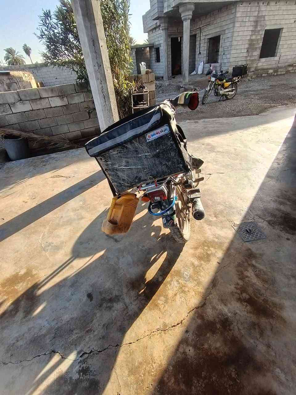 السلام عليكم سيفان للبيع الماطور نظيف كله شغال سلف شغال تايرات جدد دبلات جدد الماطور نضيف كلشي ما عايزه سعره ٤٥٠ وبي مجال مكاني تكريت البعجيل ***********
