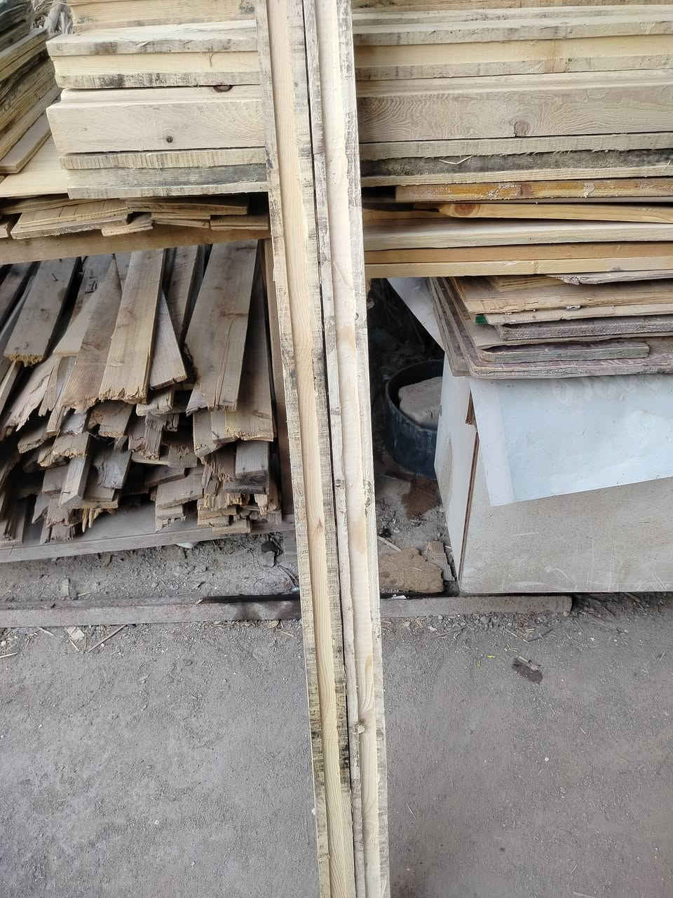 يوجد سير 2 باربعه على متر و180 للبيع ‏‪0771 754 7065‬‏
